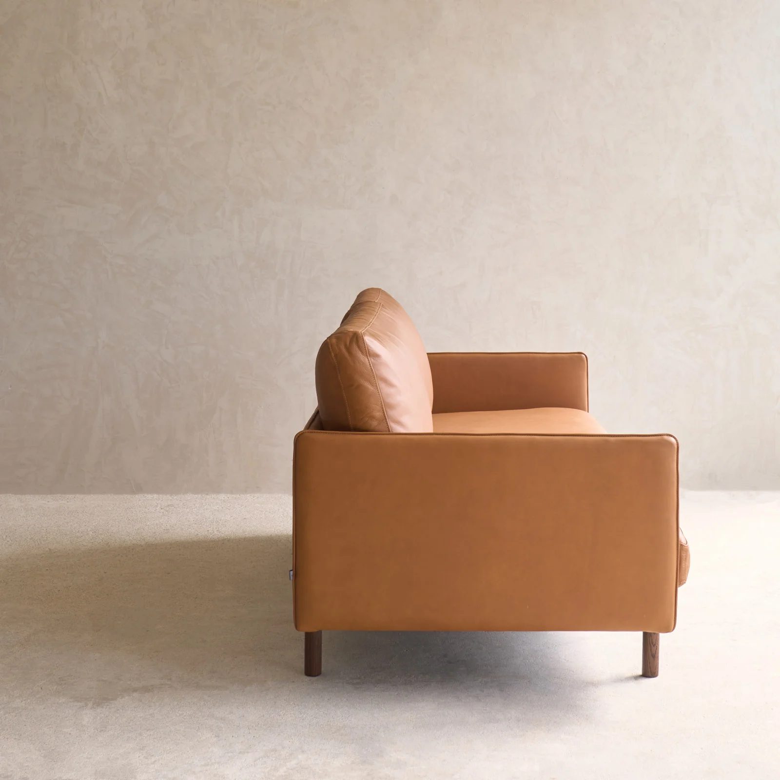 Pensive Leather Sofa | Espresso Oak Frame - Saddle - Image 8