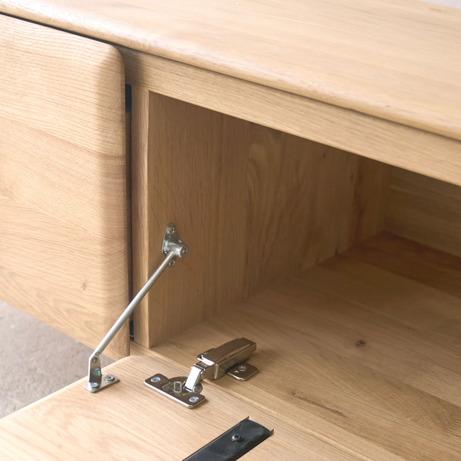 PI TV Console | Oak (242cm) - Image 8