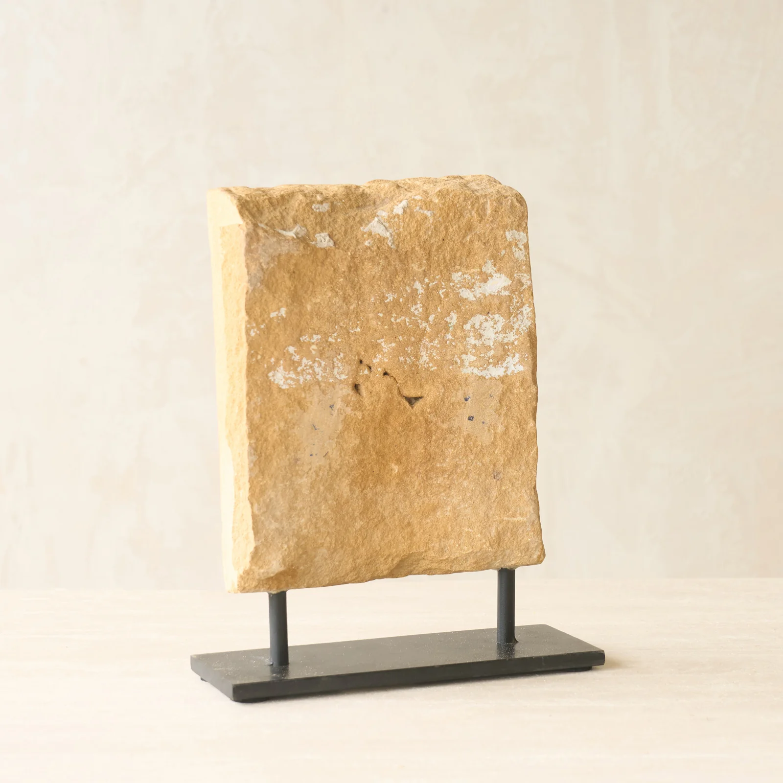Reclaimed Architectural Sandstone Niche - Image 4