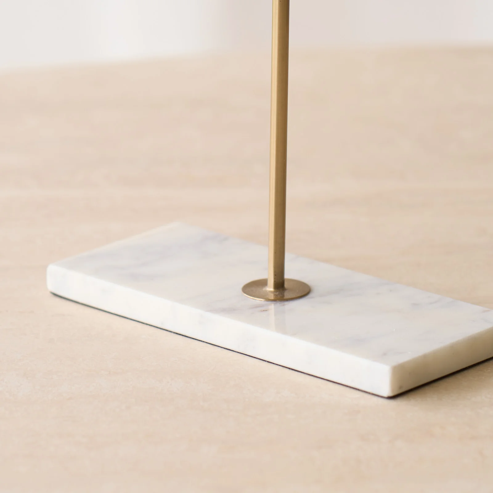 Riesco Mirror on Base | White Gold - Image 4