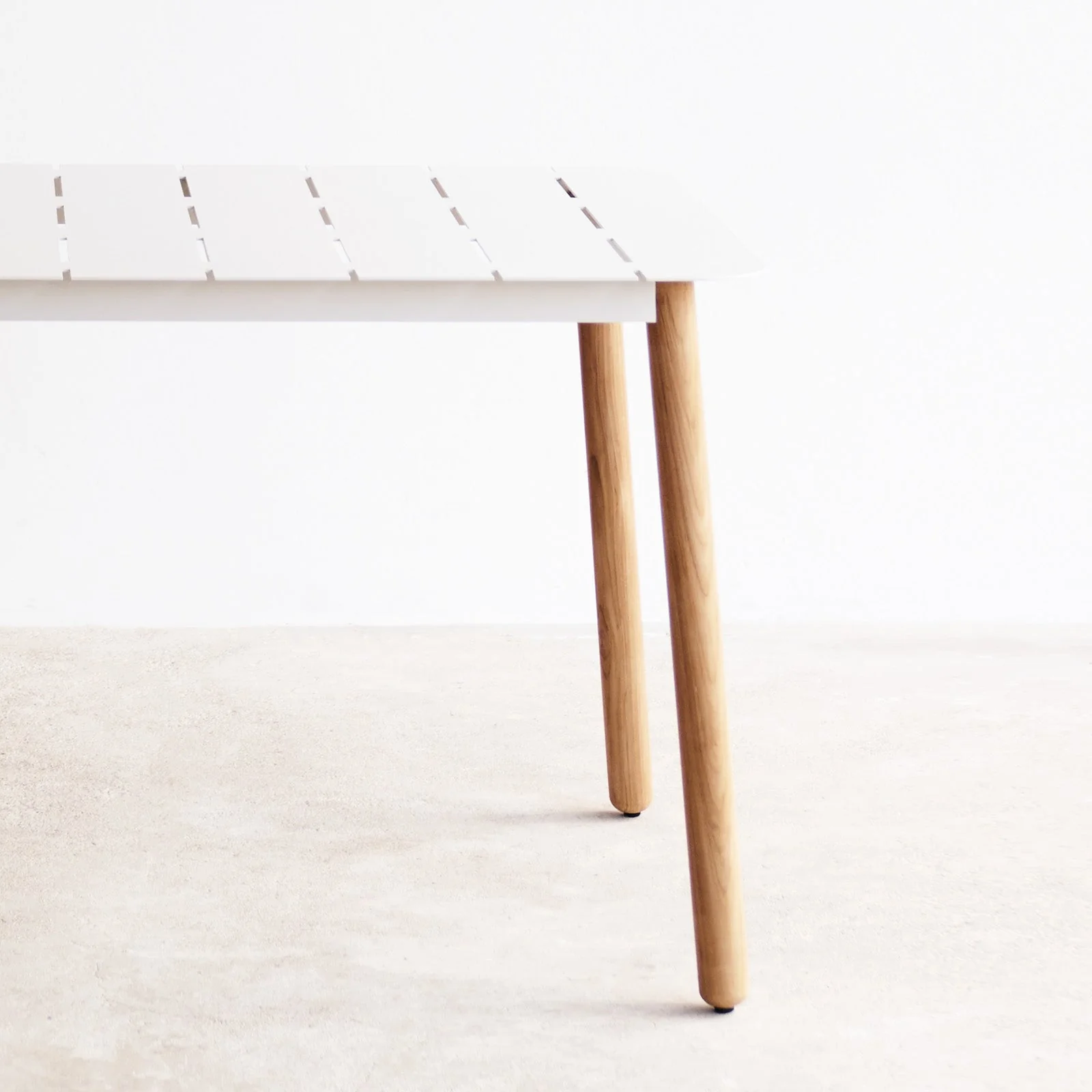 Alicante Outdoor Dining Table | White (150cm) - Image 3