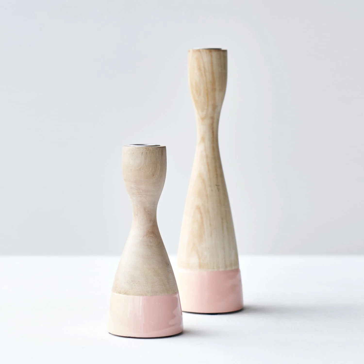 Bodie Candlestick | Pink Small (20.5cm) - Image 3