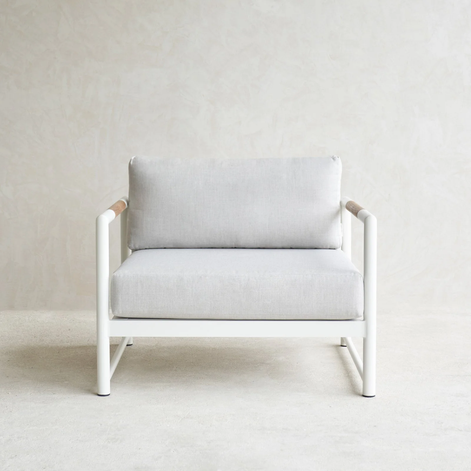 Breeze LX Outdoor Armchair | White (88cm) - Image 4