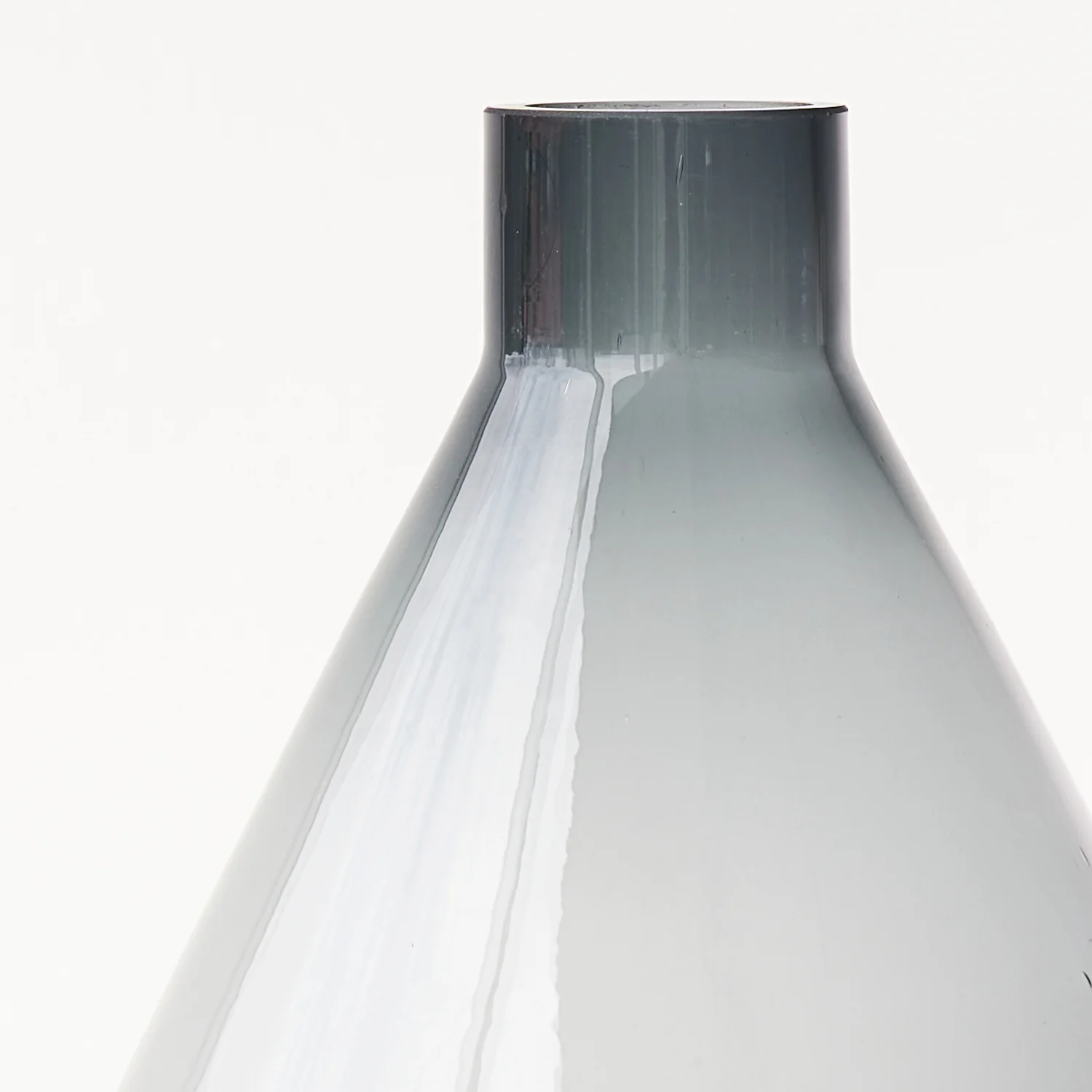 Danika Vase | Smoke - Image 3