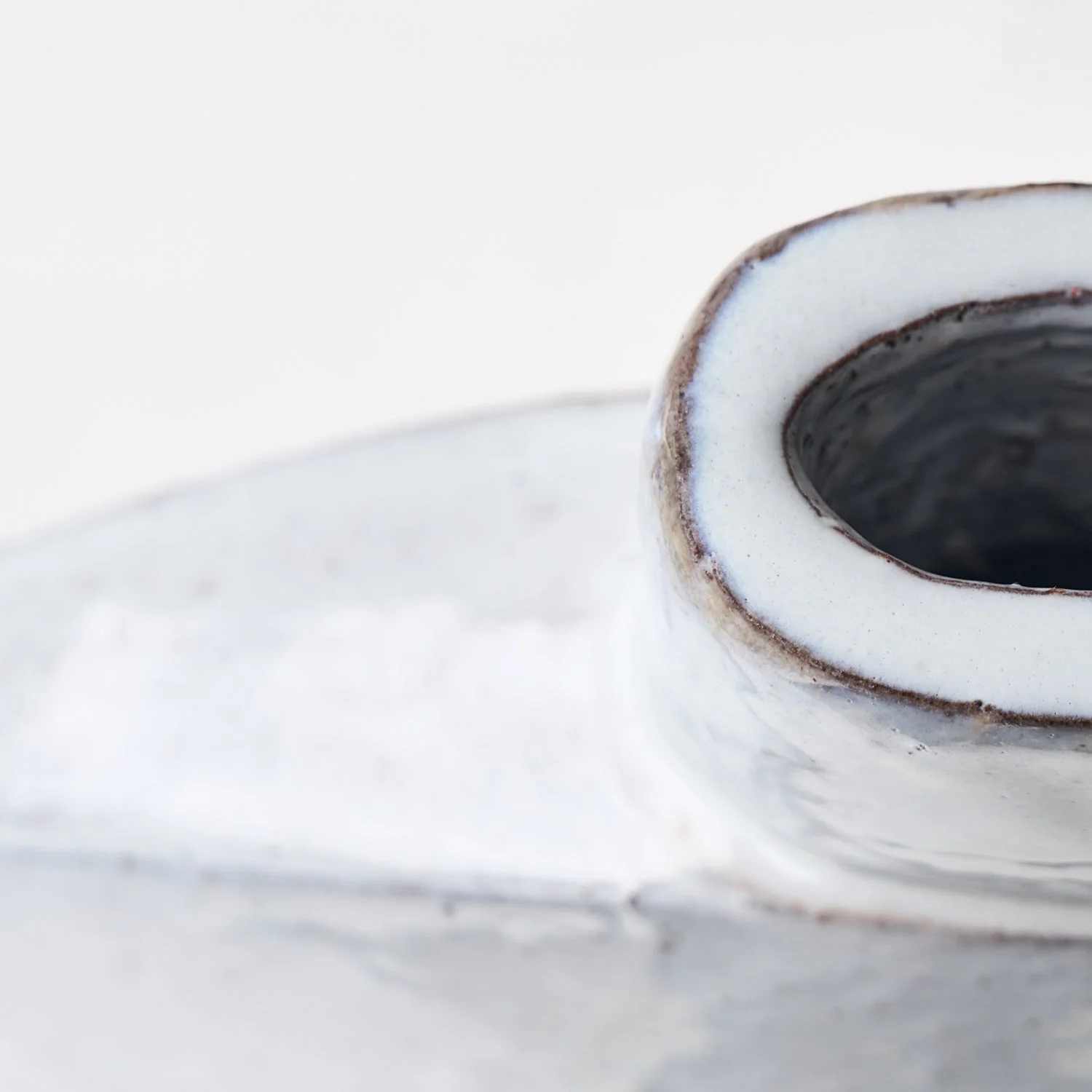 Jeneva Vase | White (Medium) - Image 4