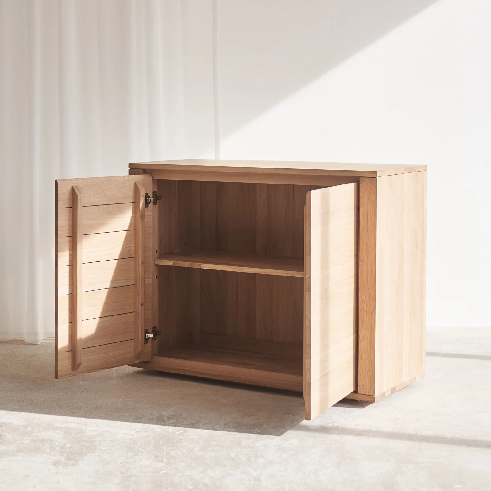 Shadow Sideboard | Oak (109cm) - Image 5