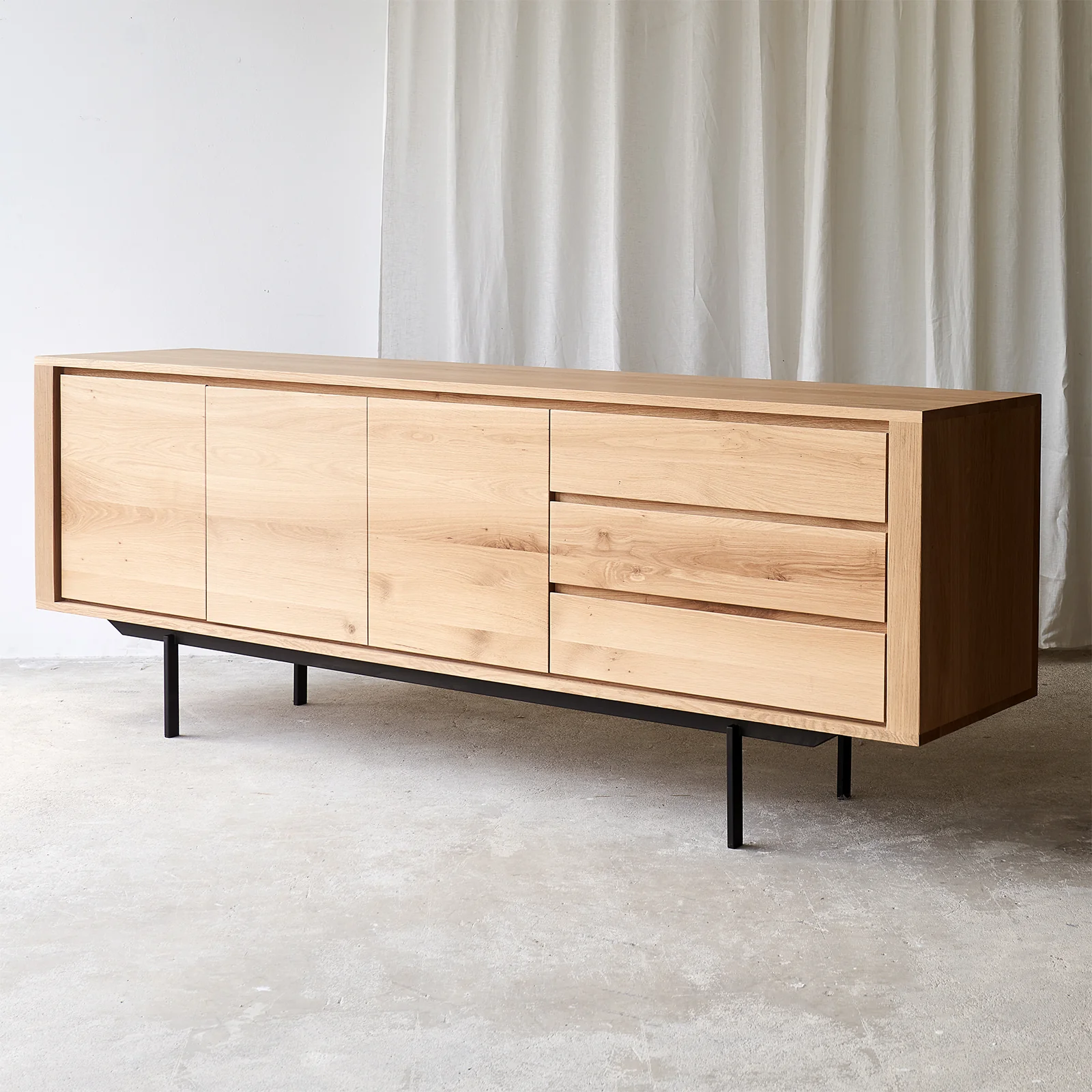 Shadow Sideboard | Oak (224cm) - Image 4