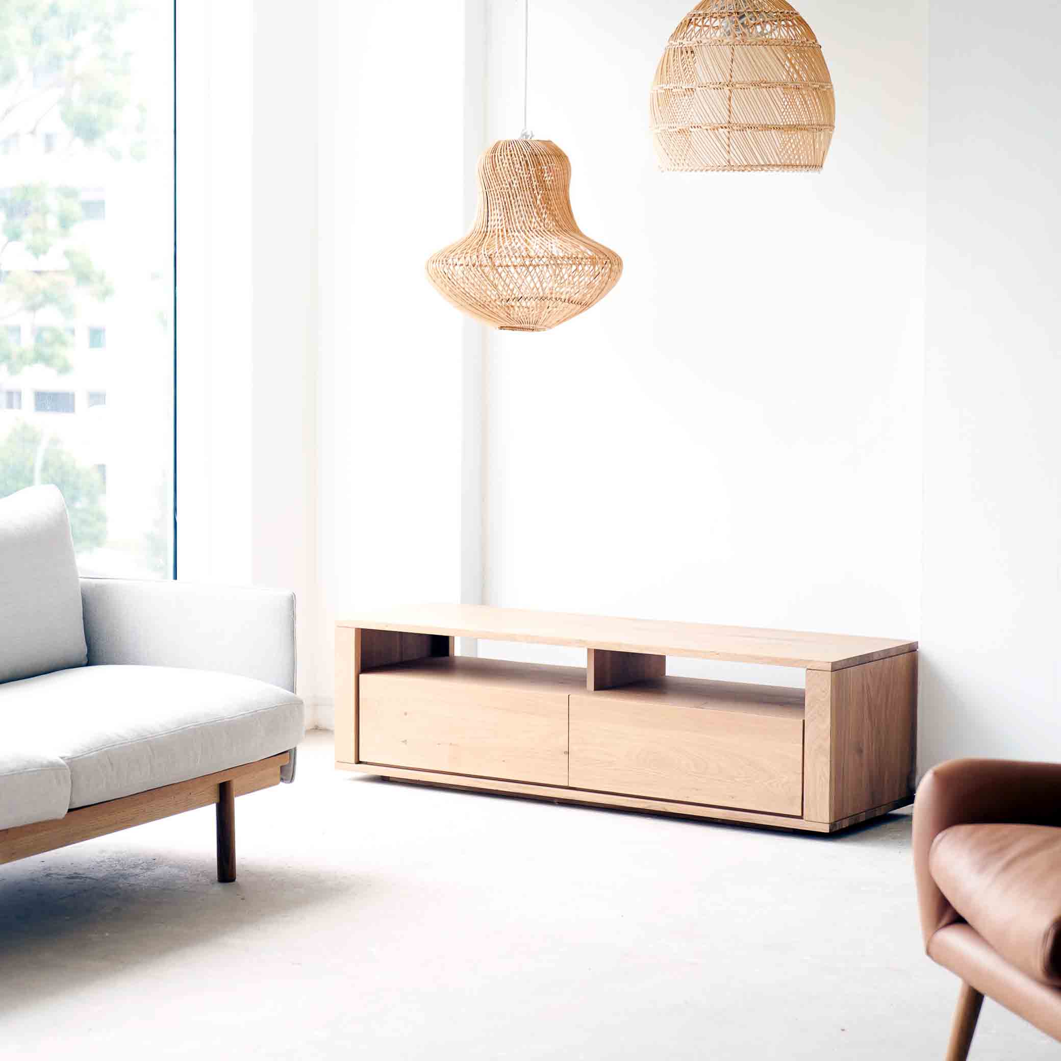 Shadow TV Console | Oak (140cm) - Image 3