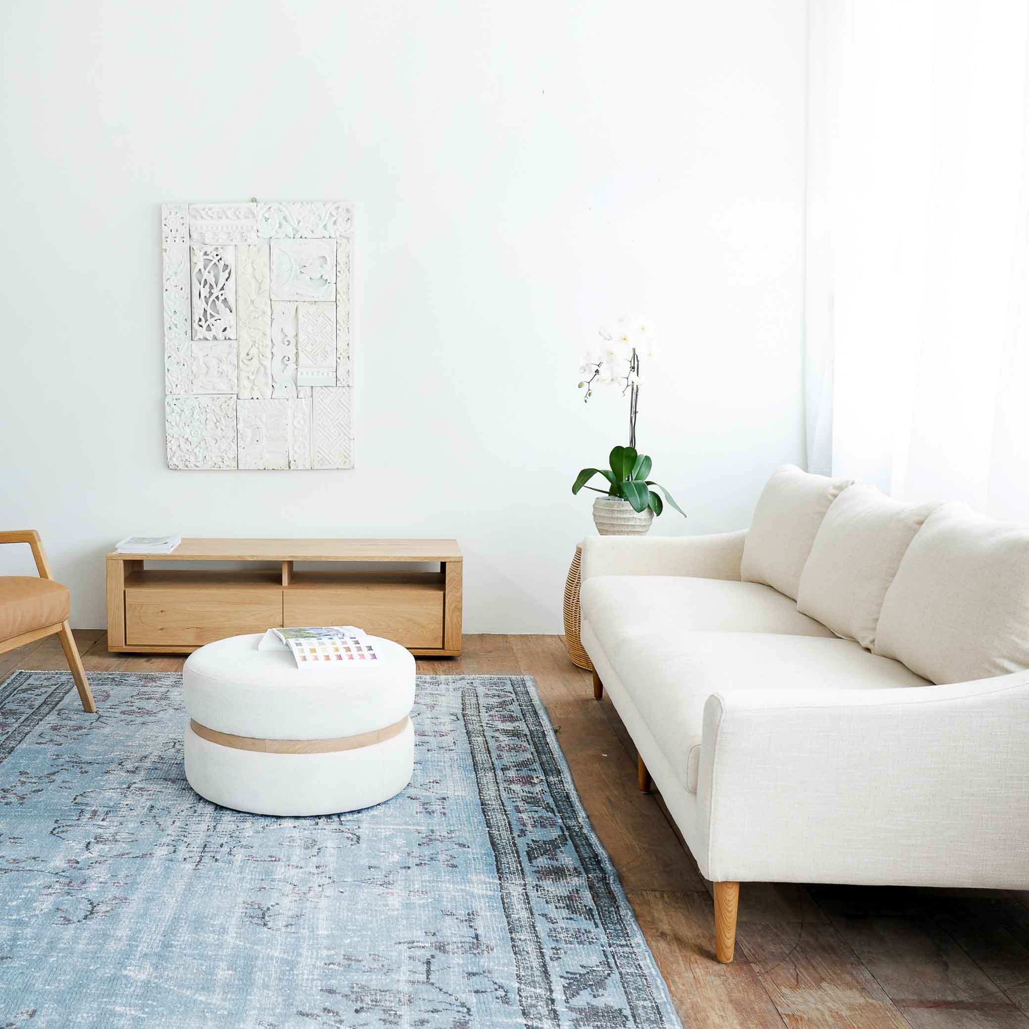 Shadow TV Console | Oak (140cm) - Image 4