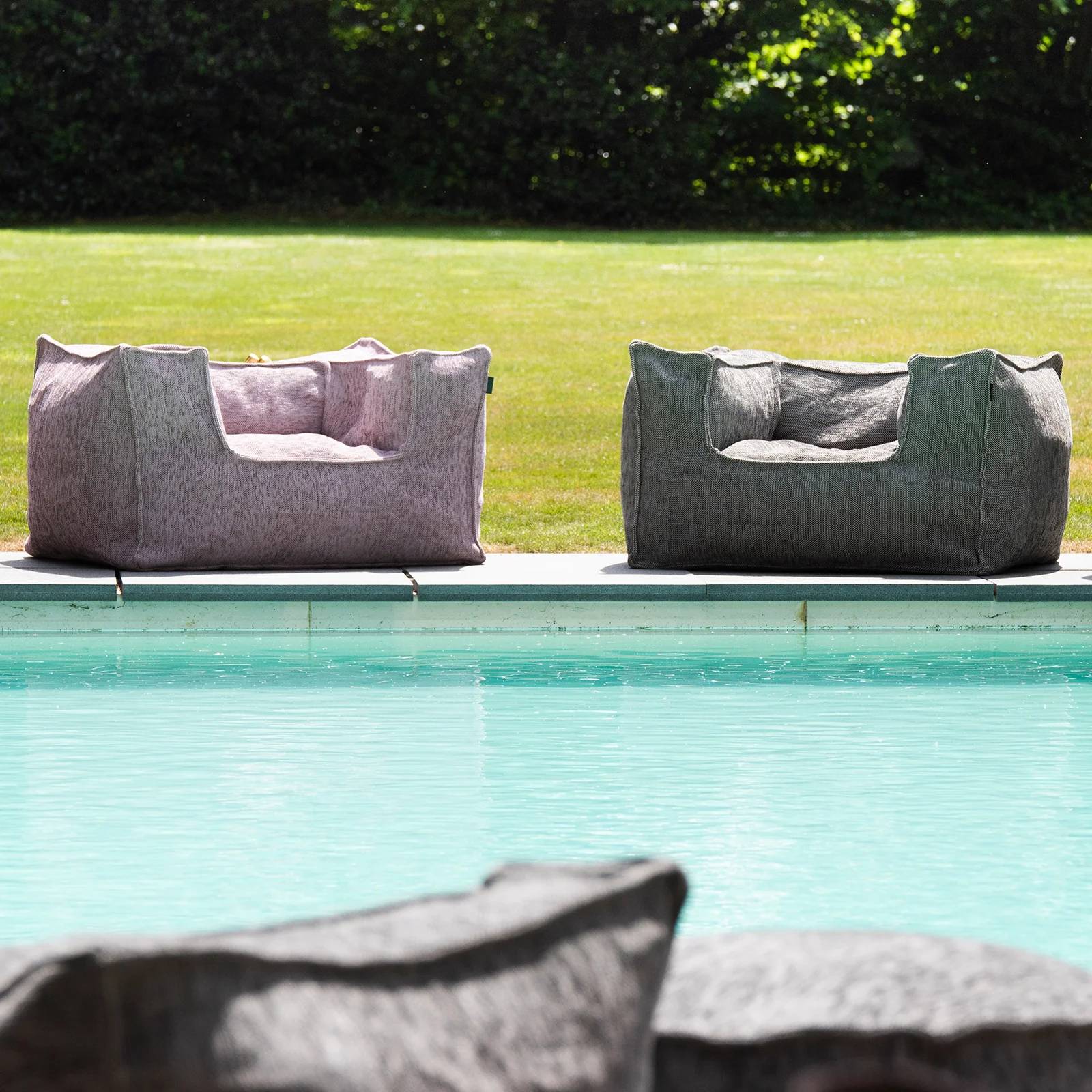 Silky Club Corner | Grey (95cm) - Image 3