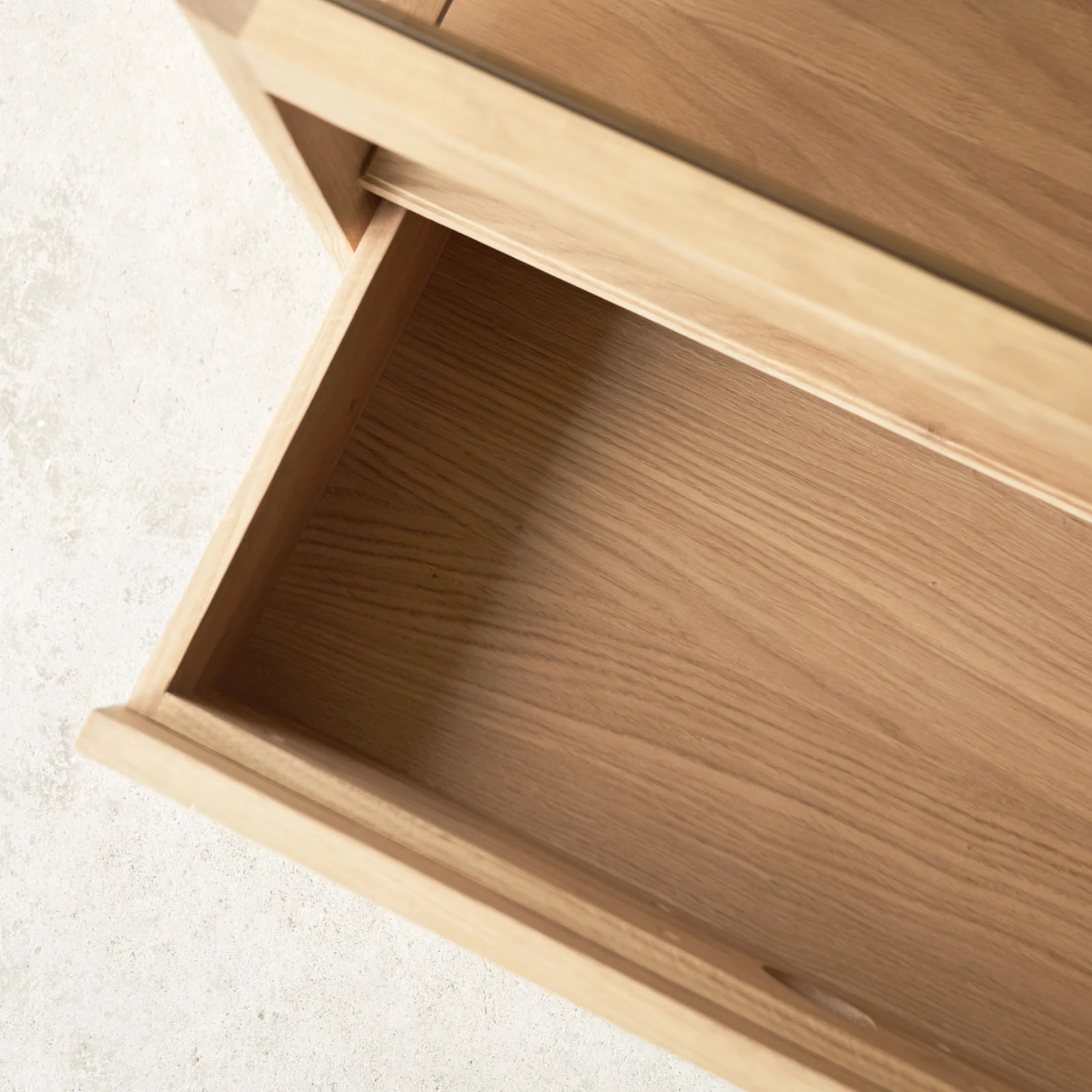 Spindle Dresser | Oak (150cm) - Image 8