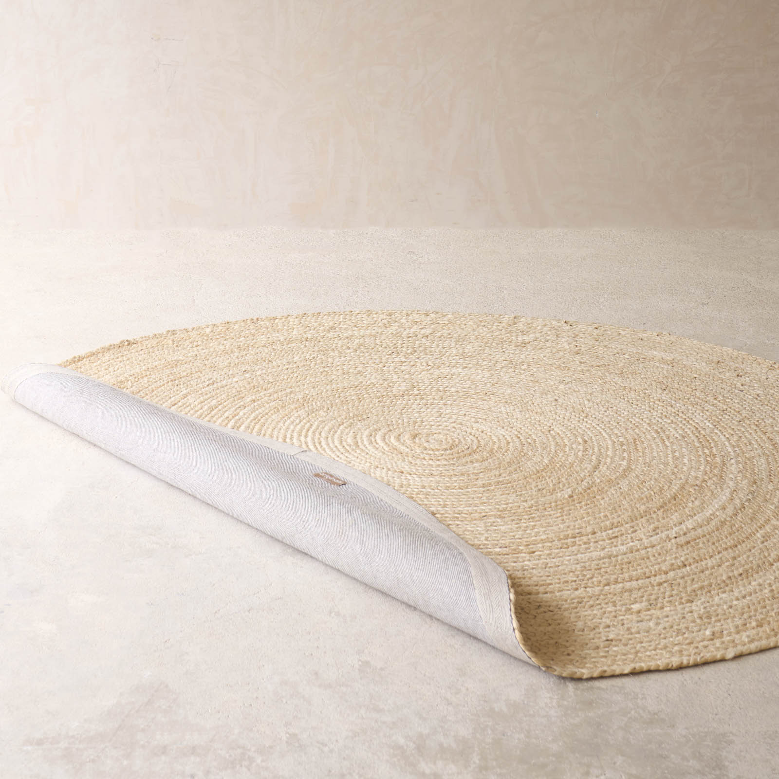 Sumak Jute Rug | Round - Sand - Image 3