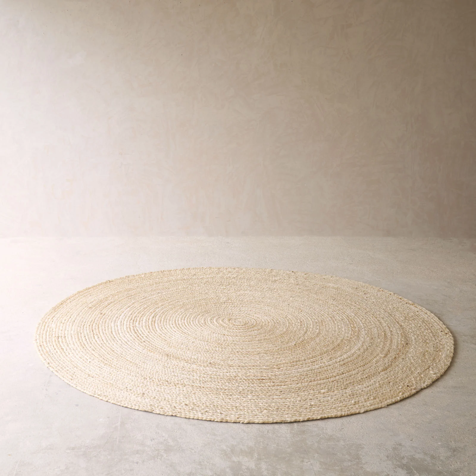 Sumak Jute Rug | Round - Sand - Image 5