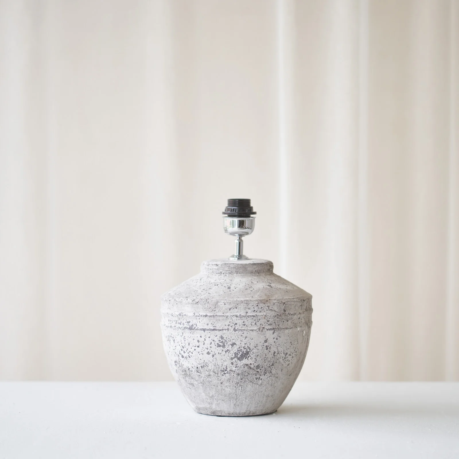 Toba Table Lamp | Grey (35cm) - Image 9