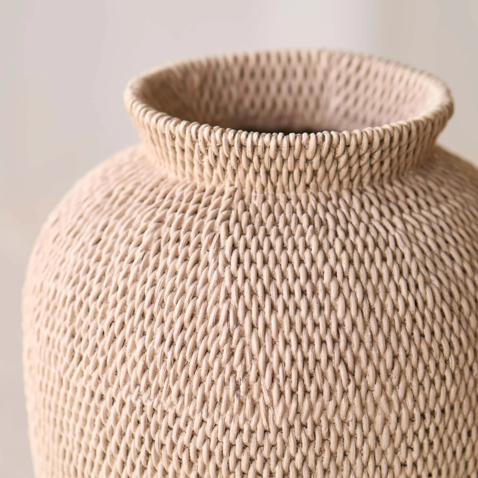 Vedella Vase | Light Brown - Image 4