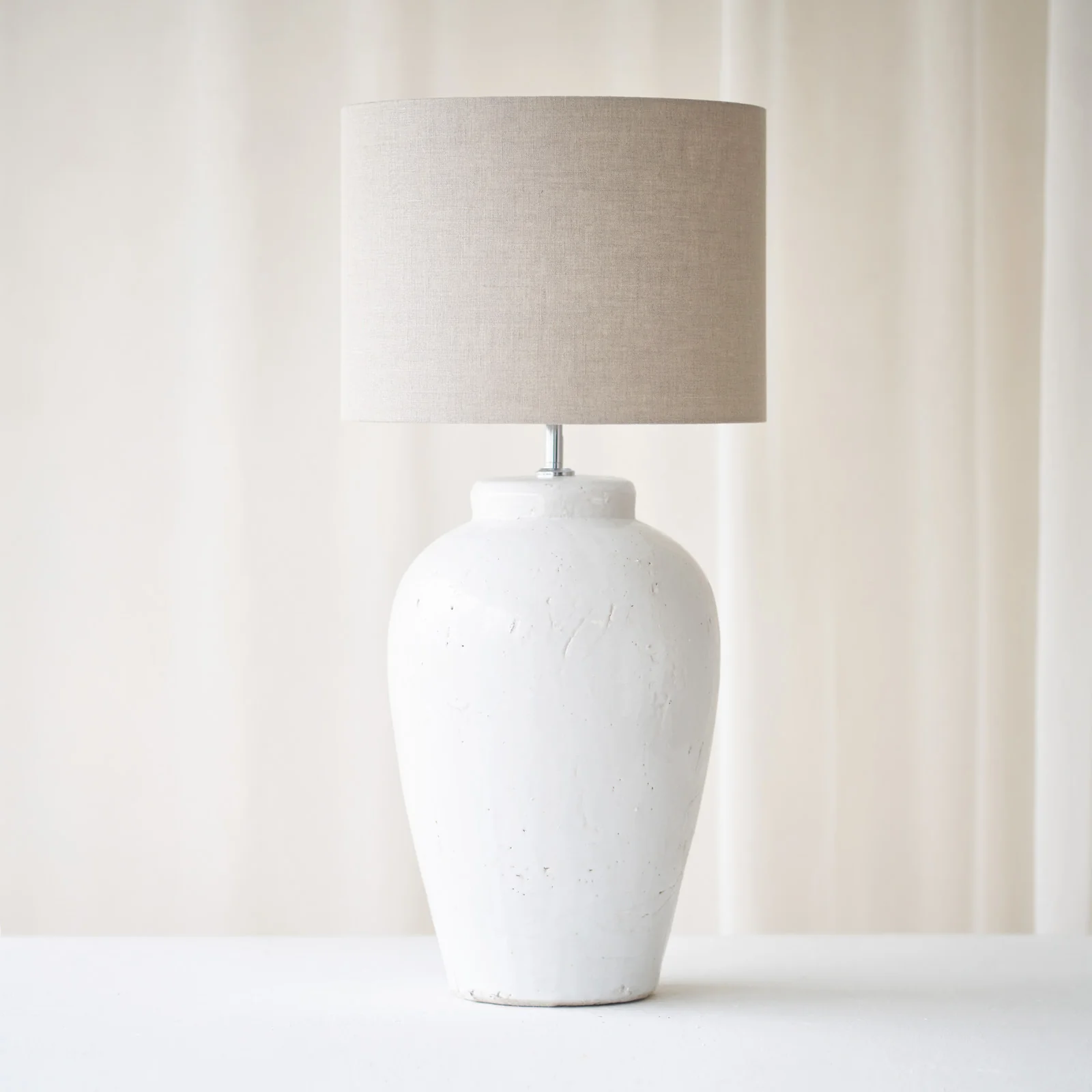 Vesuvius Table Lamp | White (55cm) - Image 2
