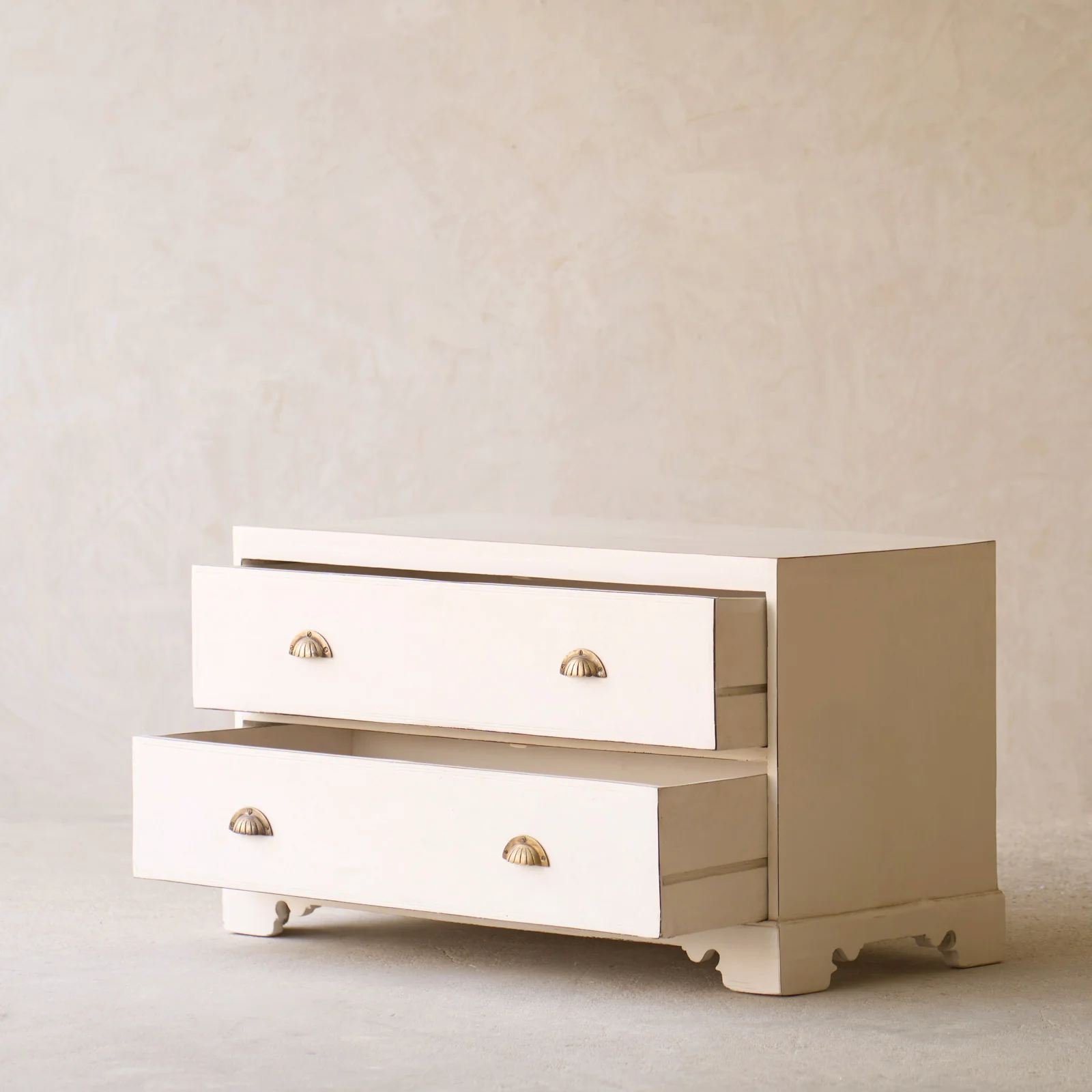 Vintage Chest of Drawers | Ricotta - Image 4