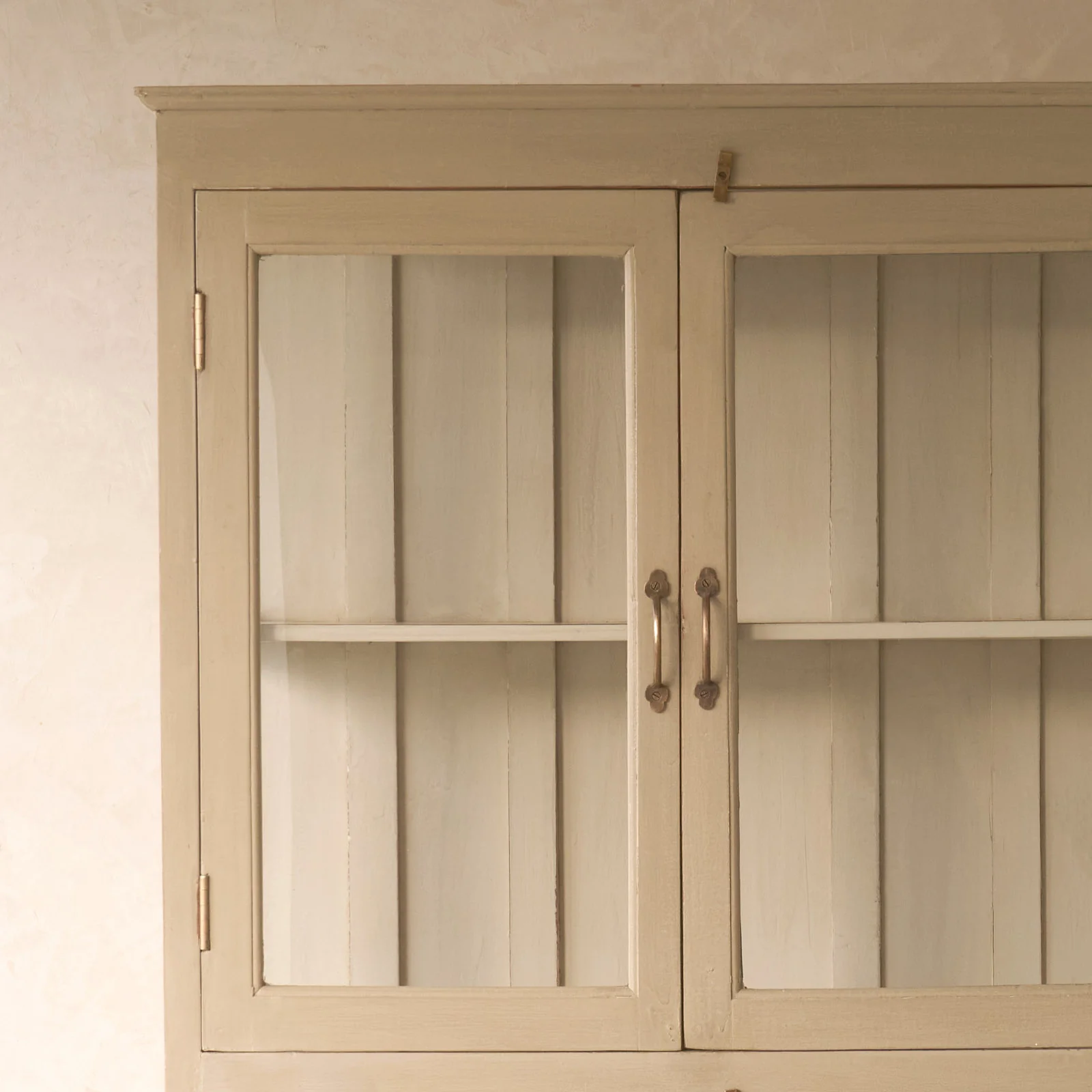 Vintage Large Cabinet | Linen - Image 4