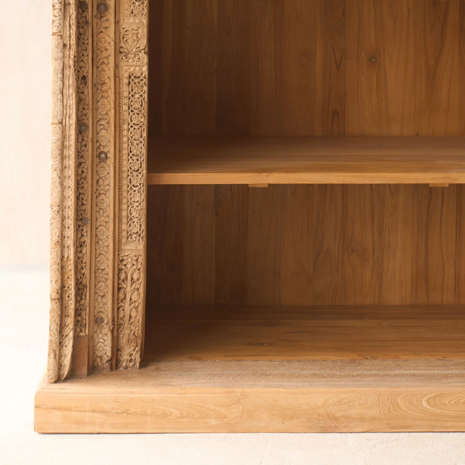 Vintage Tall Bookshelf | Natural - Image 4
