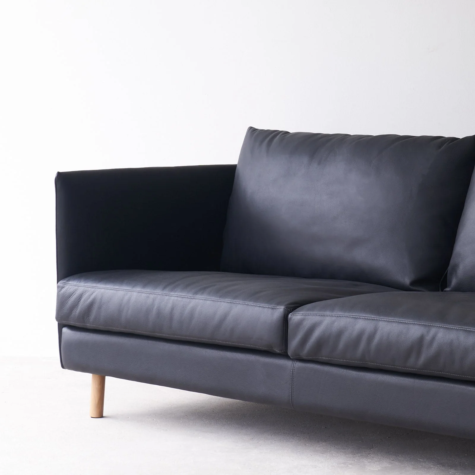 Weekend Sofa | Bespoke Fabric & Leather - Image 18