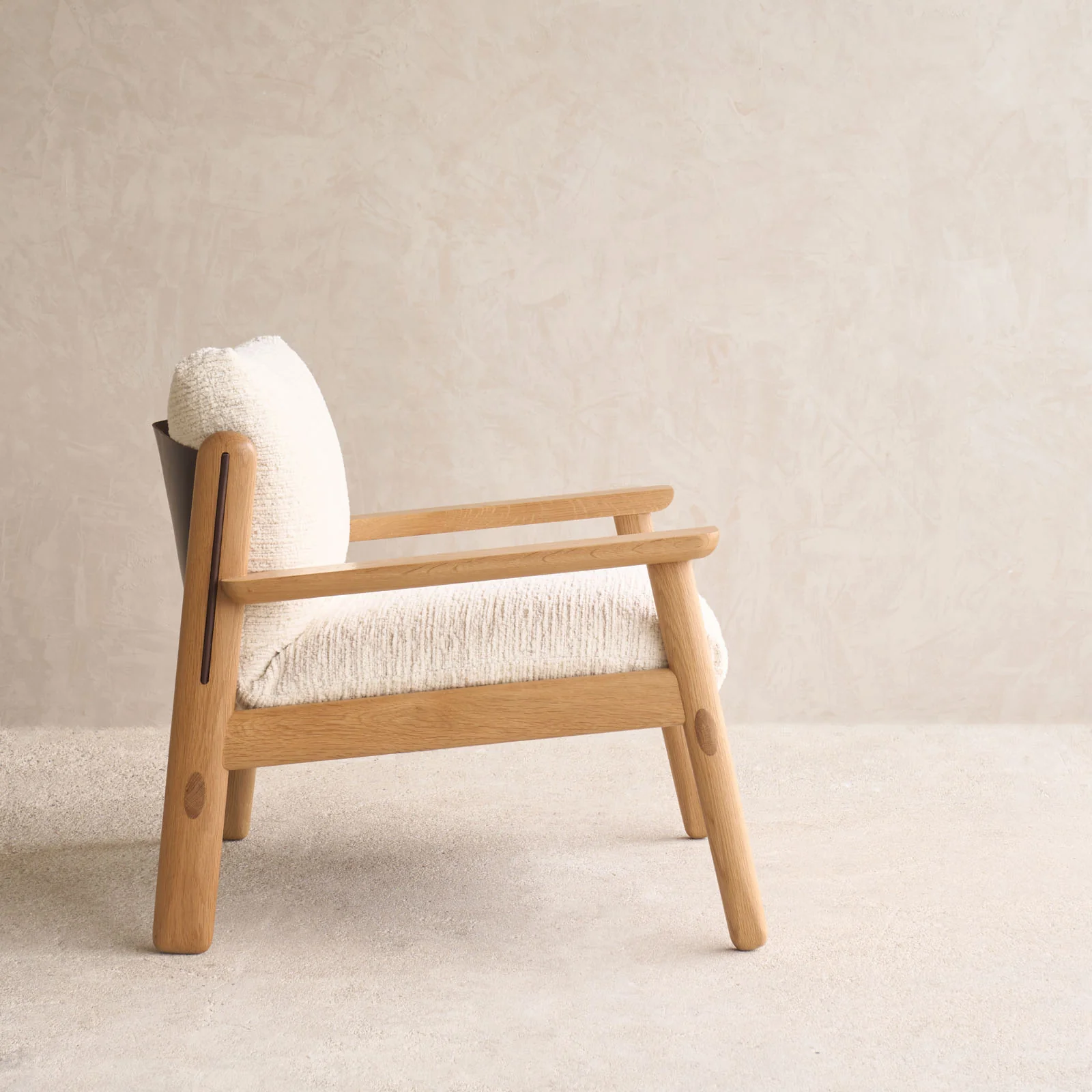 Wren Armchair | Oak with Brown Leather Harness - Porcelain - Image 10
