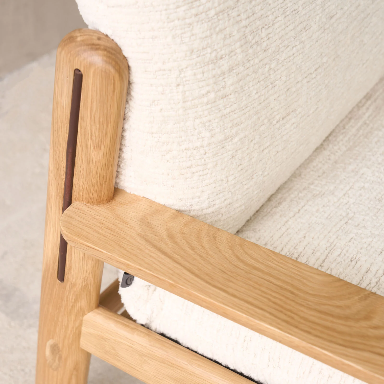 Wren Armchair | Oak with Brown Leather Harness - Porcelain - Image 6