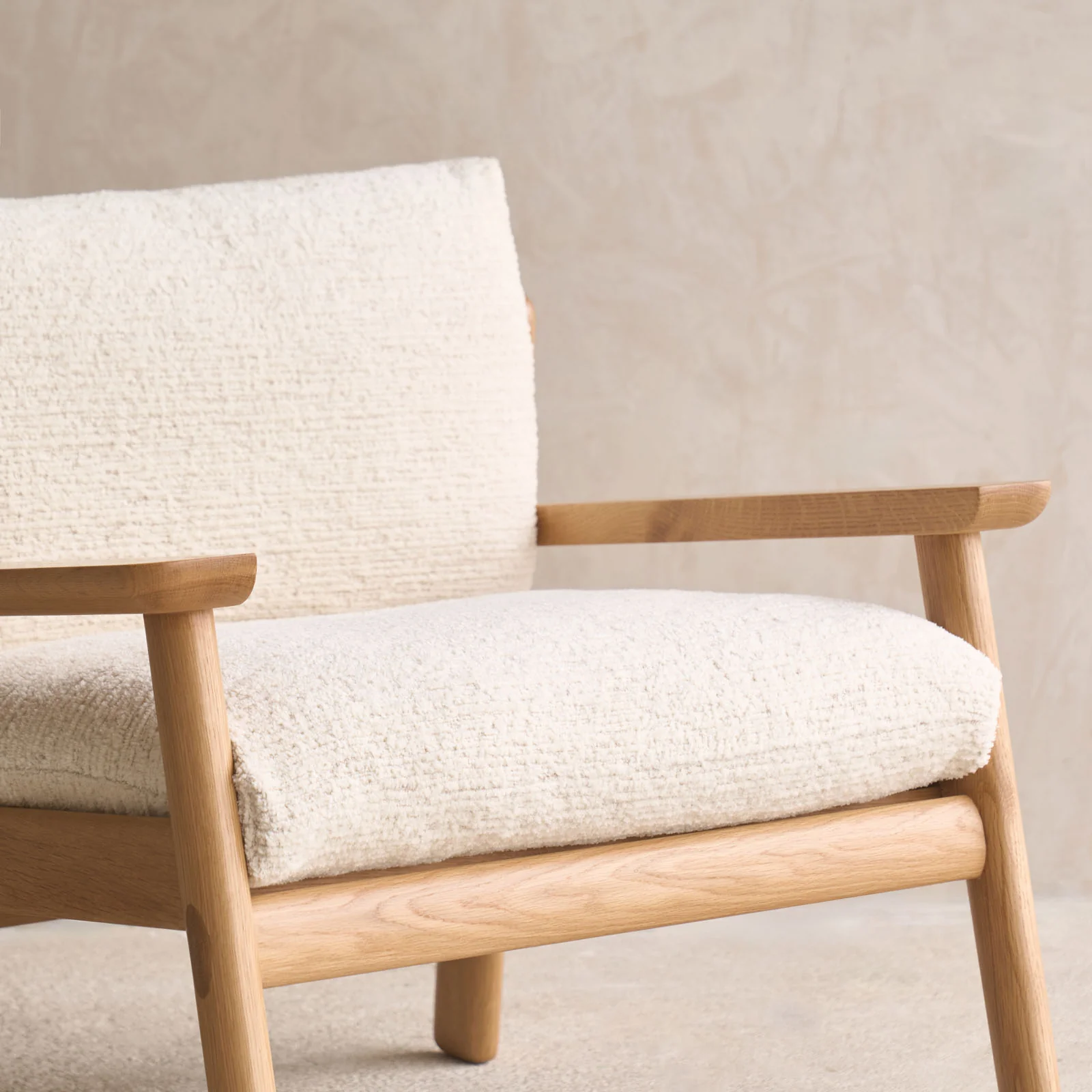 Wren Armchair | Oak with Brown Leather Harness - Porcelain - Image 9