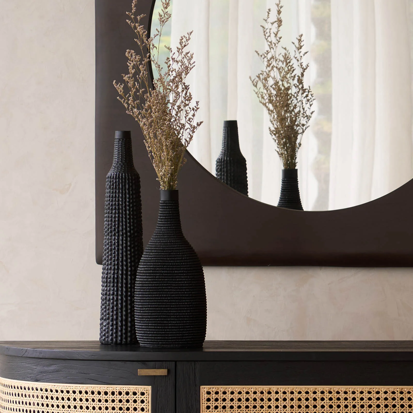 Youna Vase | Black - Image 9