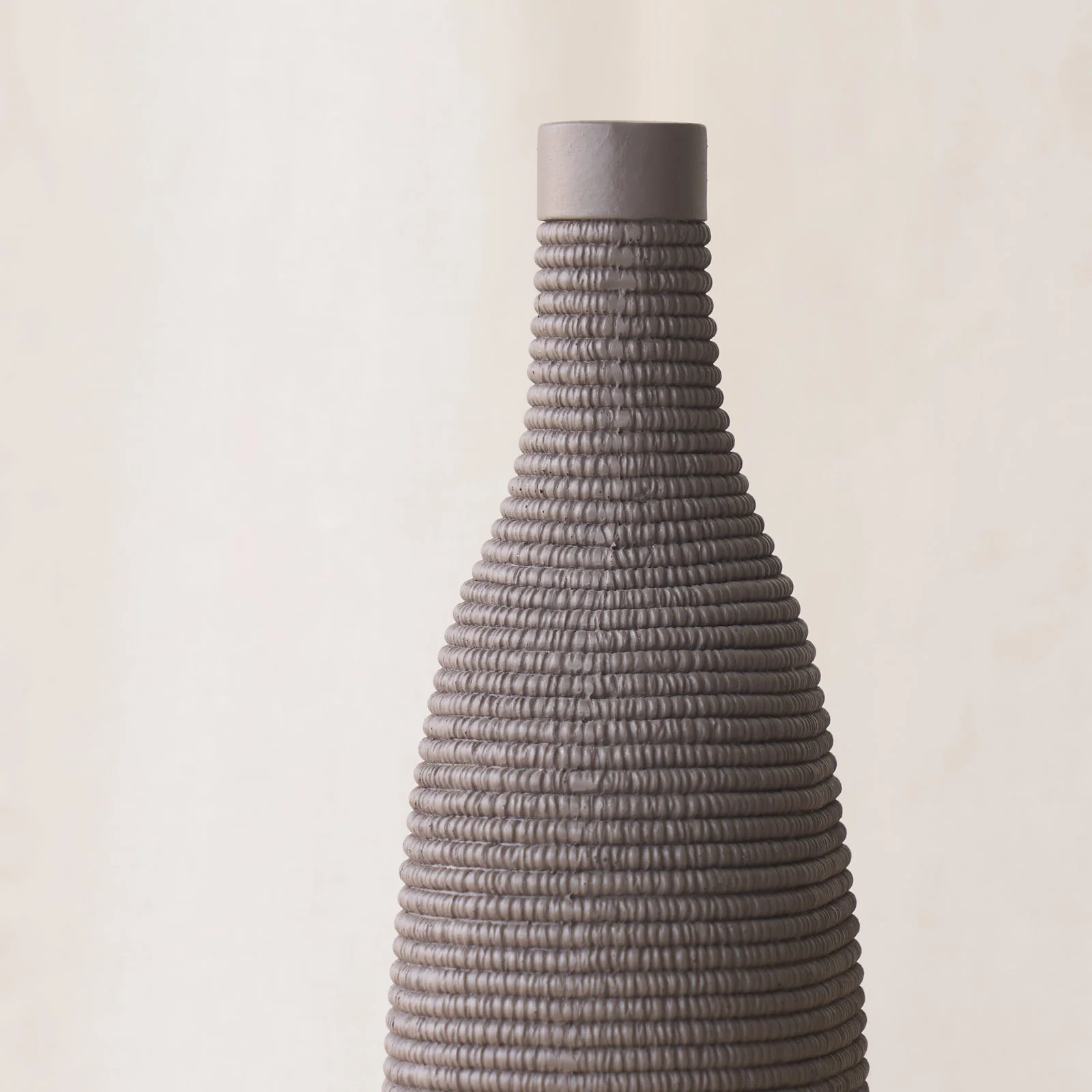 Youna Vase | Brown - Image 2